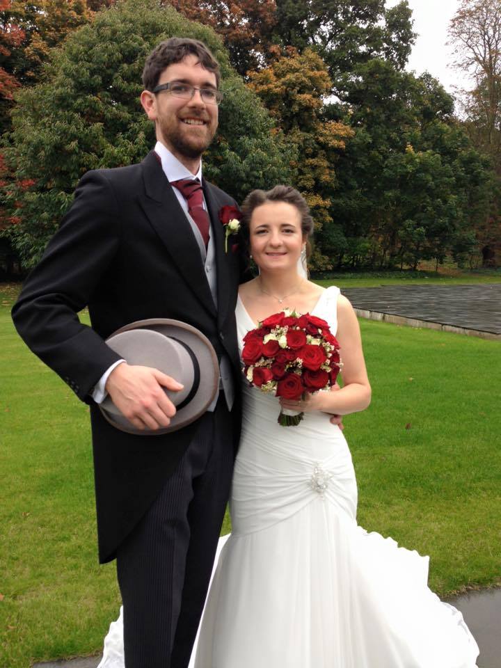 Kate Fearon and David Evans married on Saturday 24th October 2015. Rather than ask for presents, Kate and David decided to ask guests instead to give donations to Laughter Africa or a local hospice. 